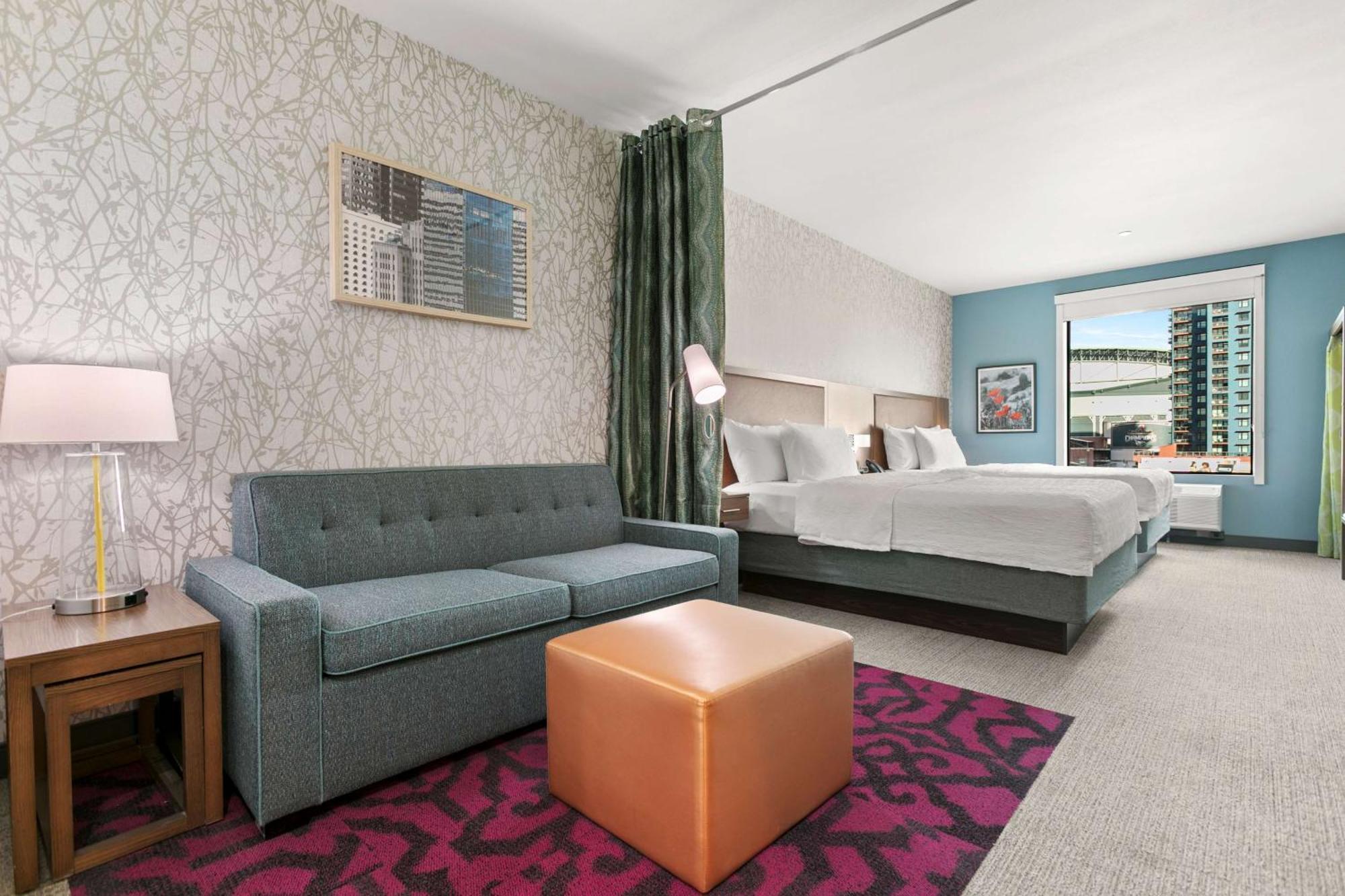 Home2 Suites By Hilton Phoenix Downtown Екстериор снимка