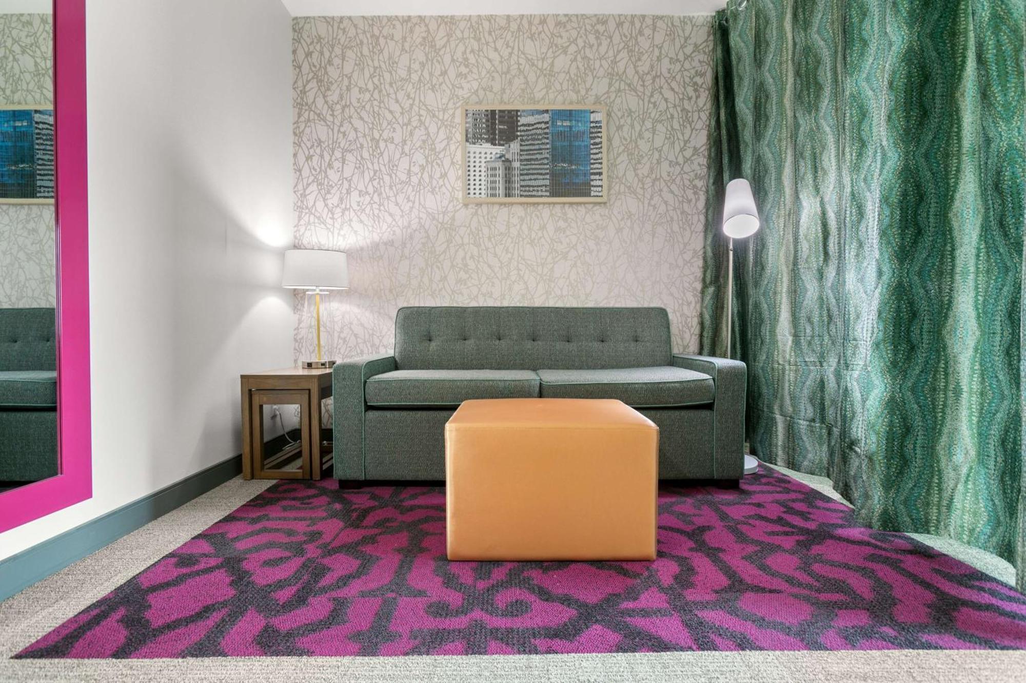 Home2 Suites By Hilton Phoenix Downtown Екстериор снимка