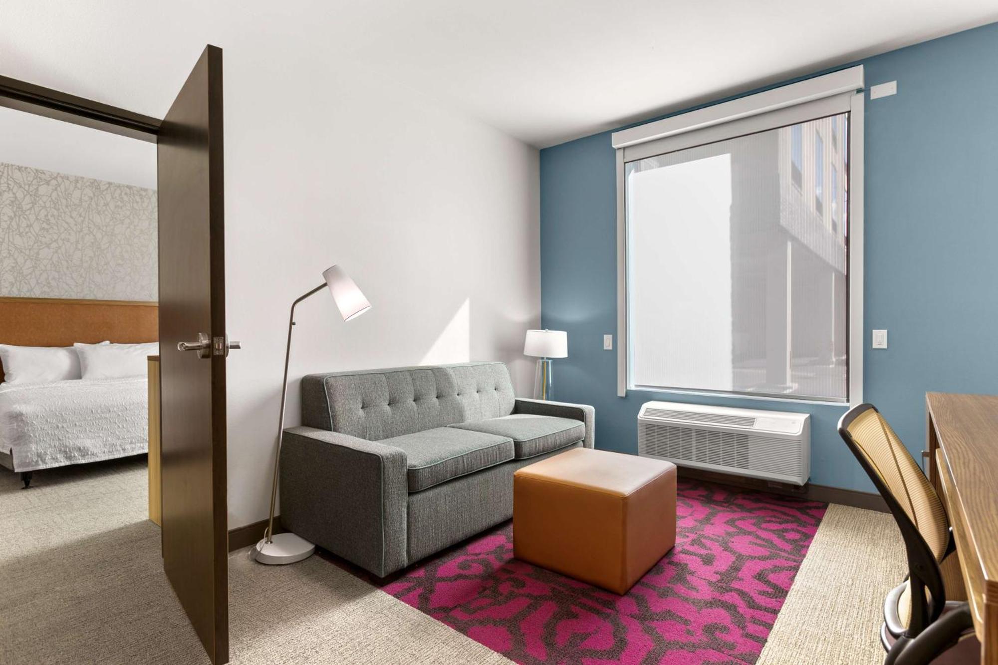 Home2 Suites By Hilton Phoenix Downtown Екстериор снимка
